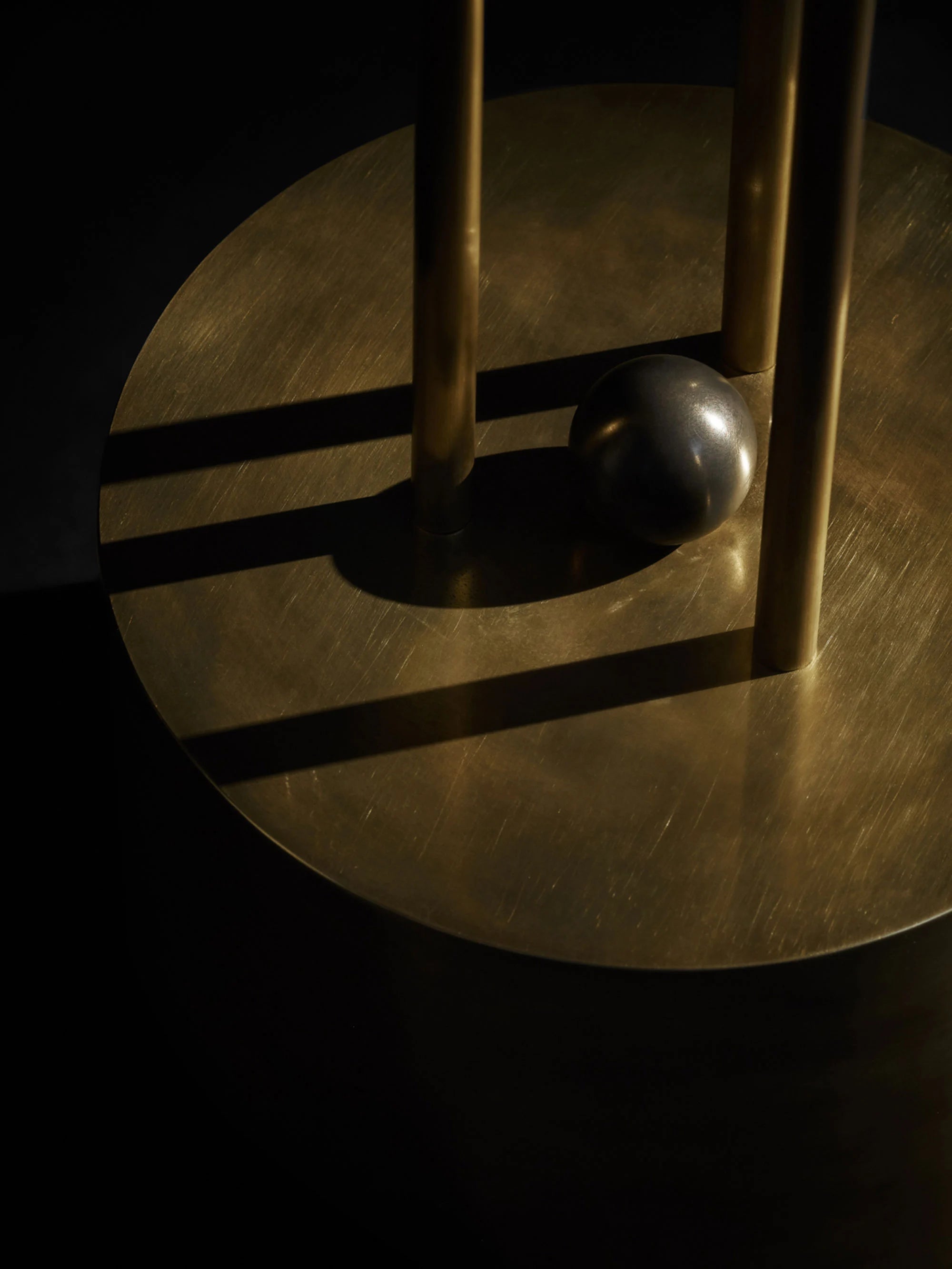 黄铜雕塑落地灯 | clappara931