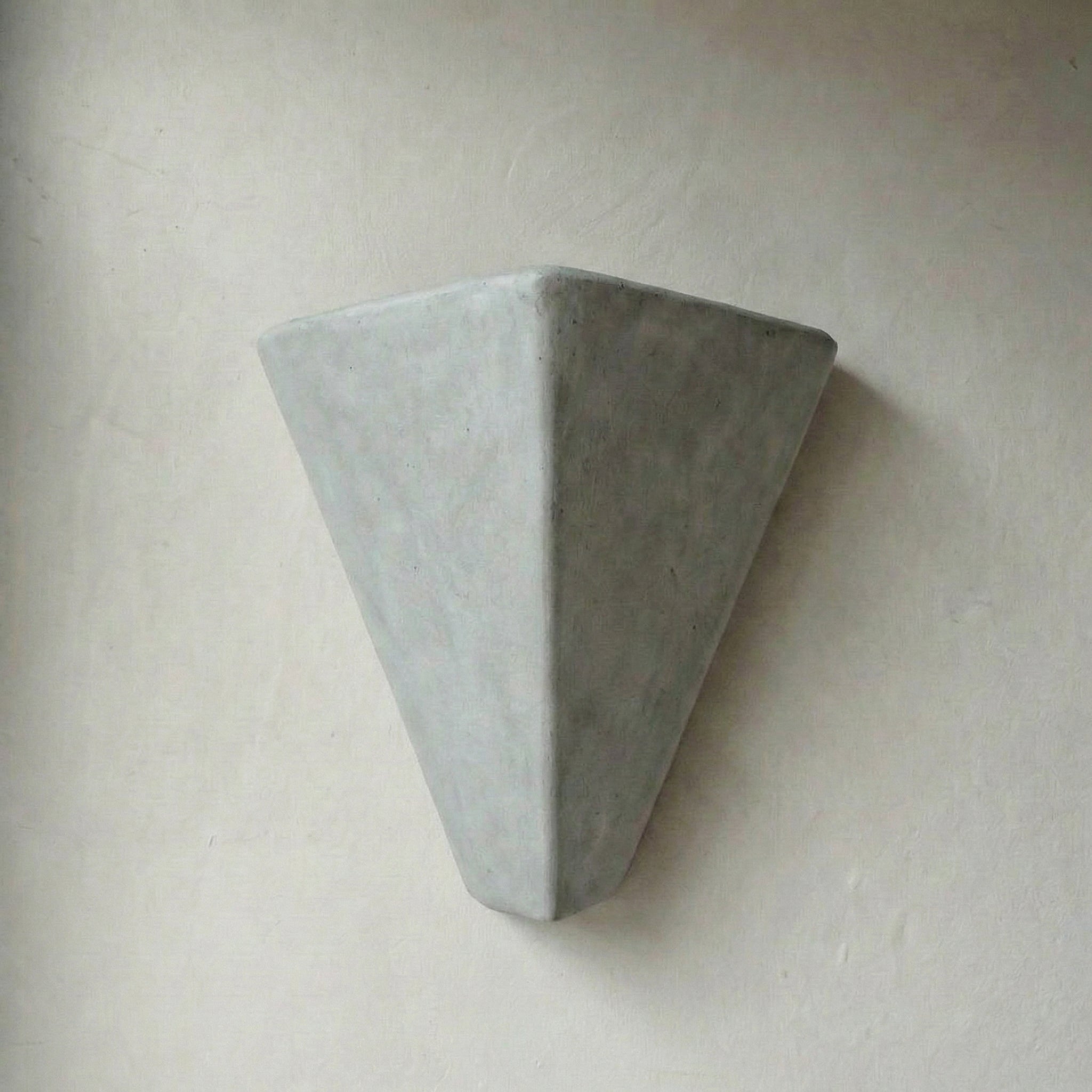 PLASTER TIERED WALL SCONCE | CLTOR026