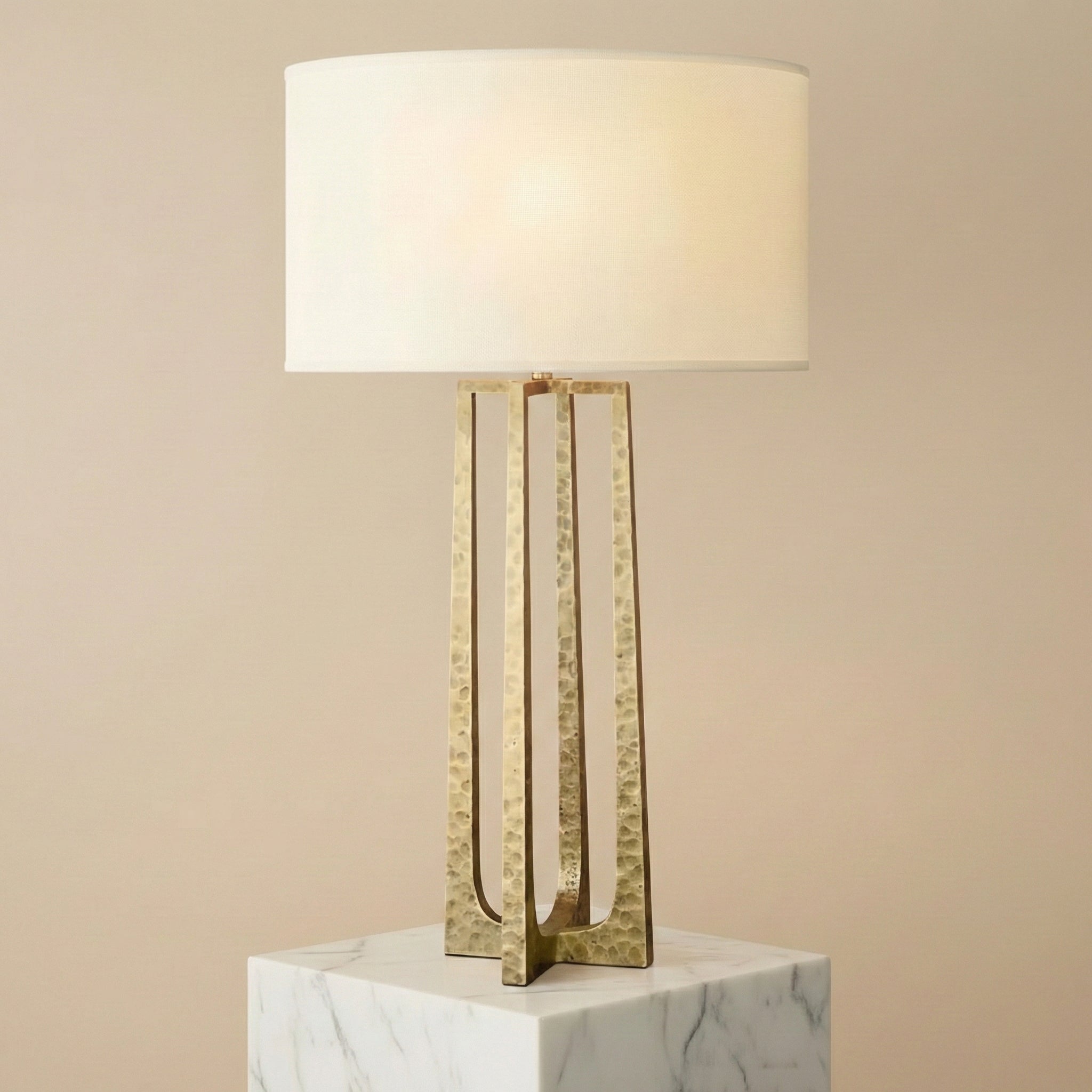 SCULPTURAL HAMMERED COPPER TABLE LAMP | CLHJRH053