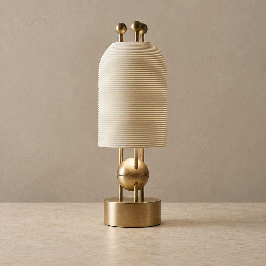LAMPADA DA TAVOLO SCULTURALE IN OTTONE