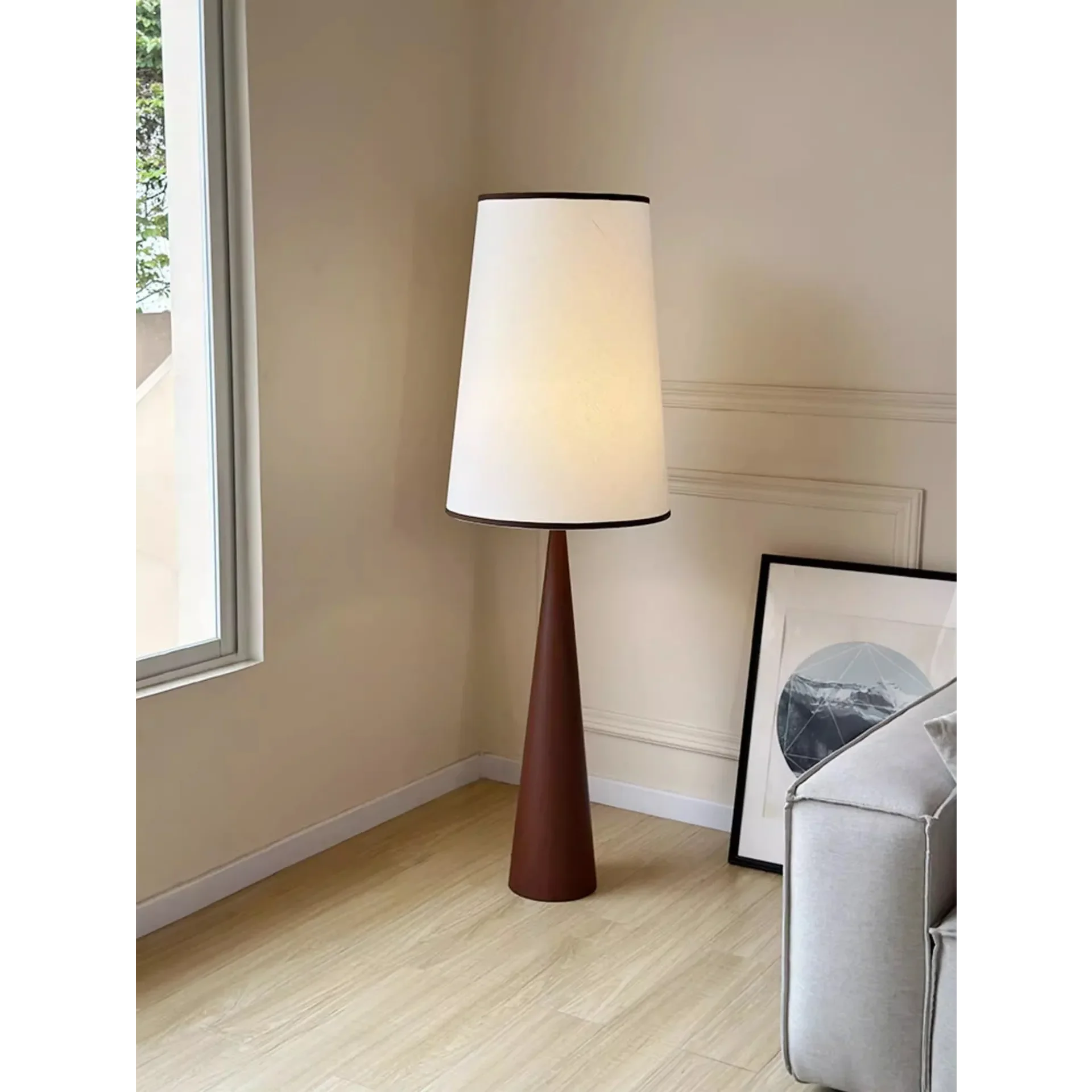 Contemporary Bakelite Floor Lamp | Retro Modern Minimalist Design | Elegant Table
