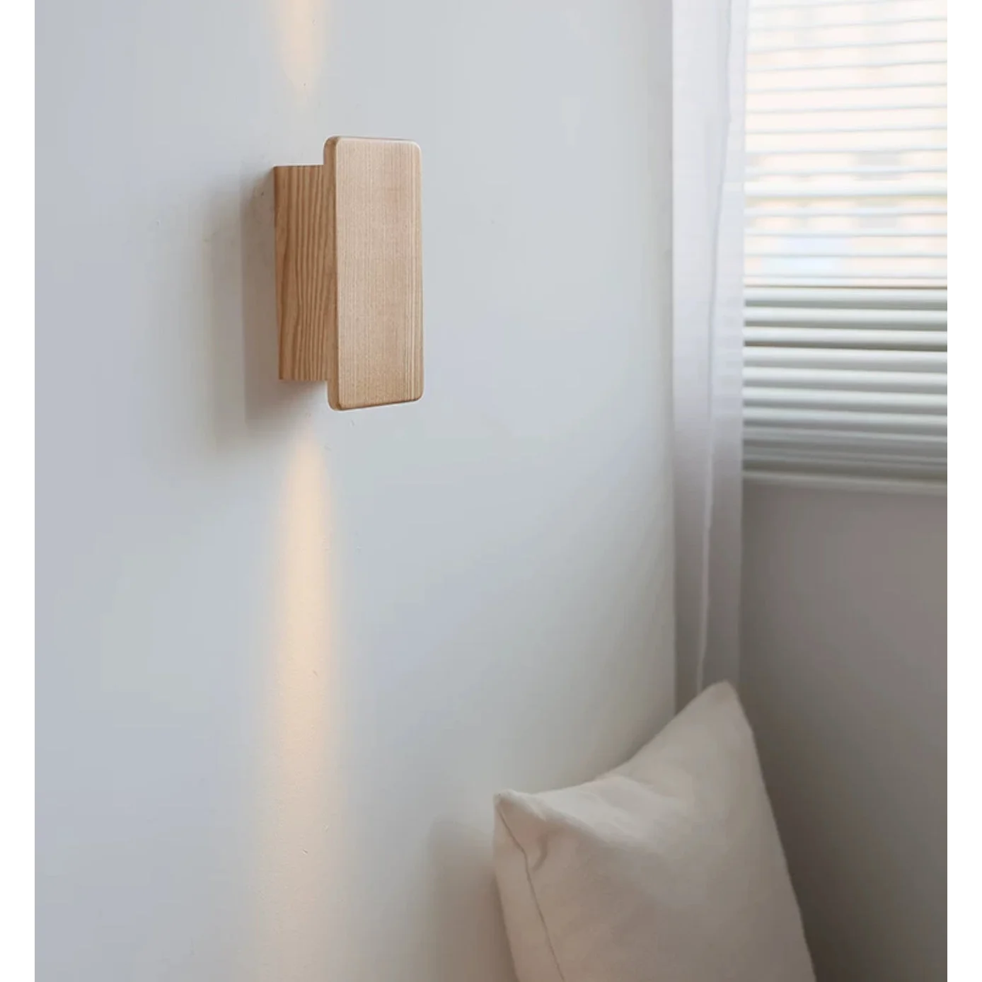Japandi Design 20x12cm Wood Cool 4000k Led Lighting Intelligent Control