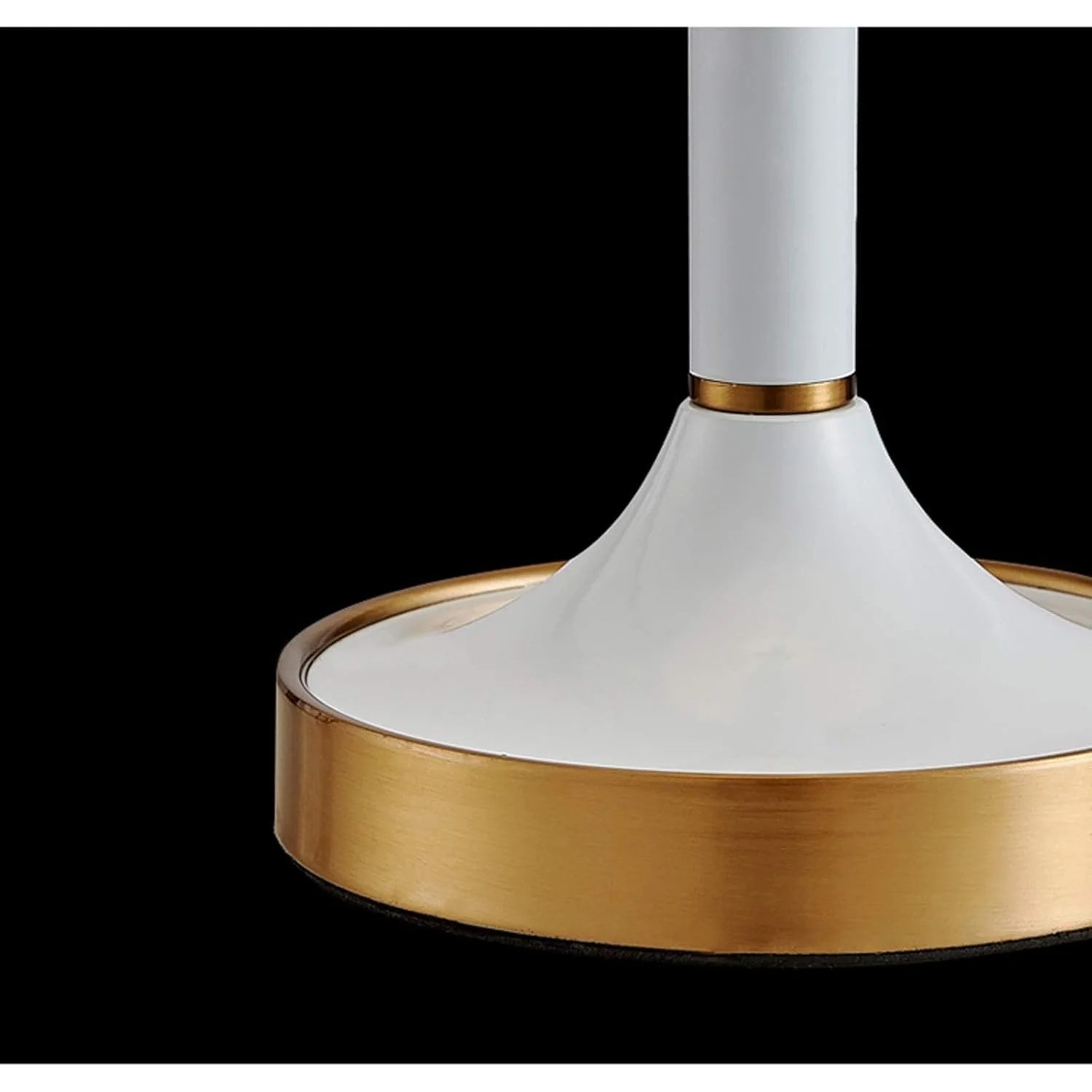 Modern Table Lamp with White Fabric Shade and Brass Accents – Elegant Lighting for Bedroom or Living Room