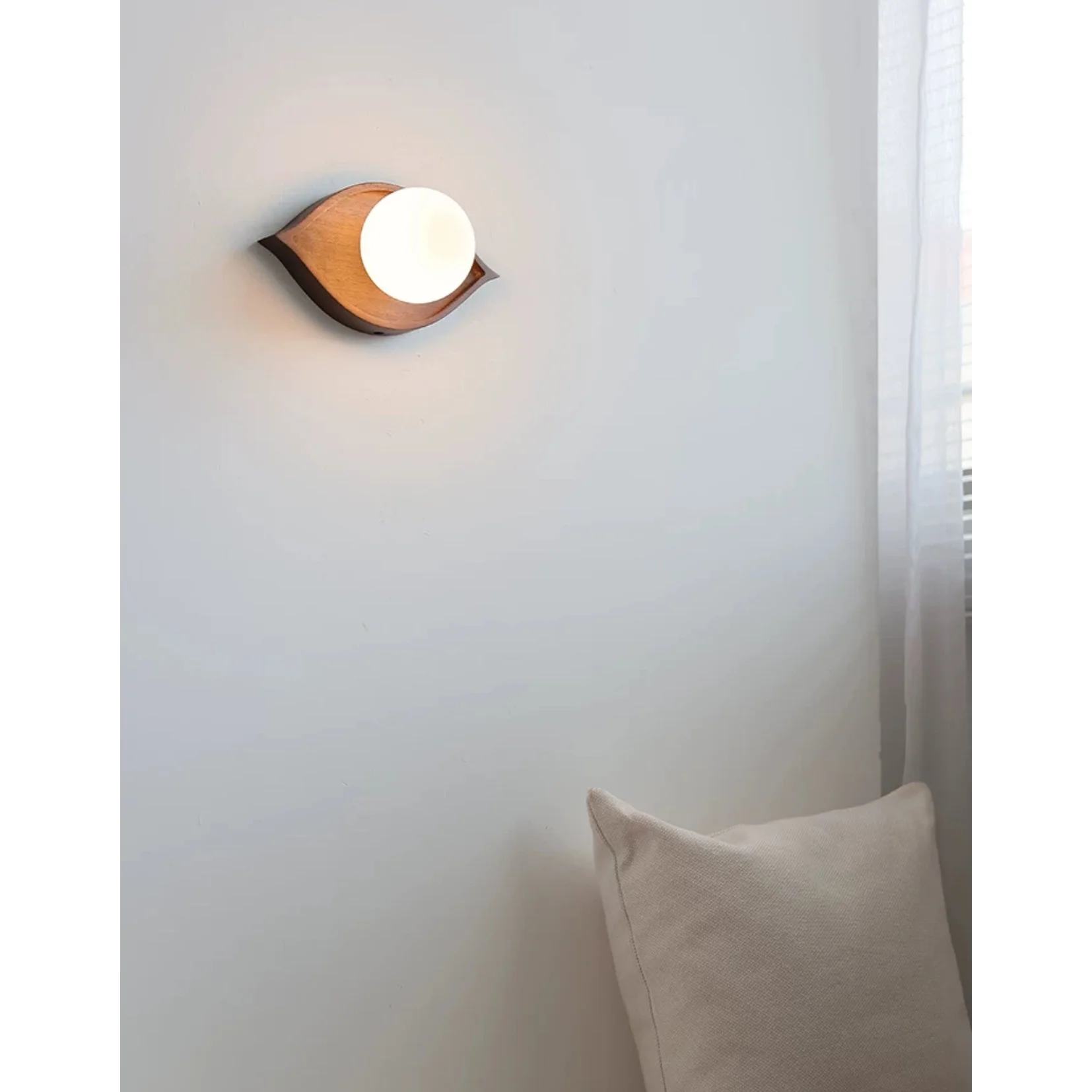 Japandi Walnut Wood Wall Lamp | Eye Shaped | Warm Led Lighting