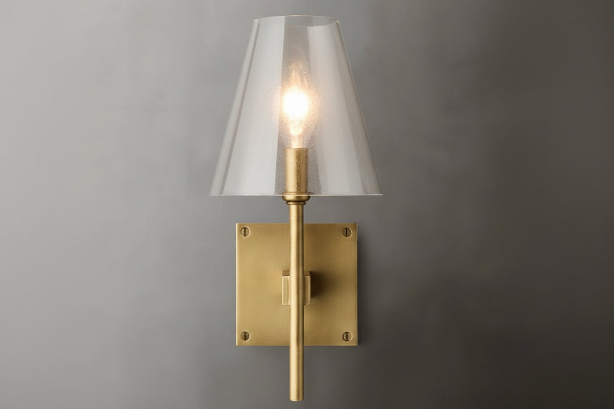 مصباح حائط طويل بغطاء زجاجي نحاسي أسود | ELEN | CLQQAD82