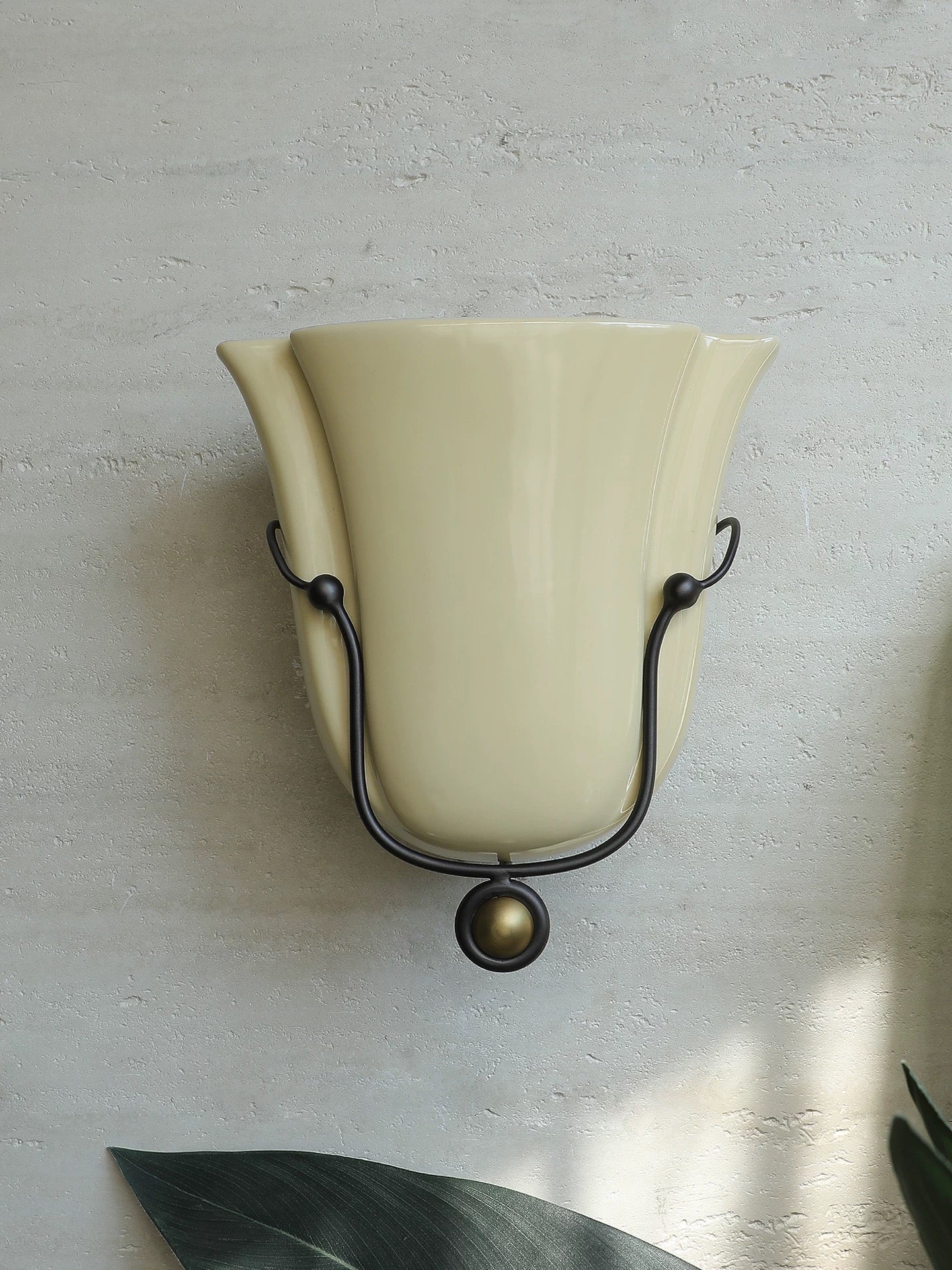 Red Ceramic Wall Sconce | clbzm86