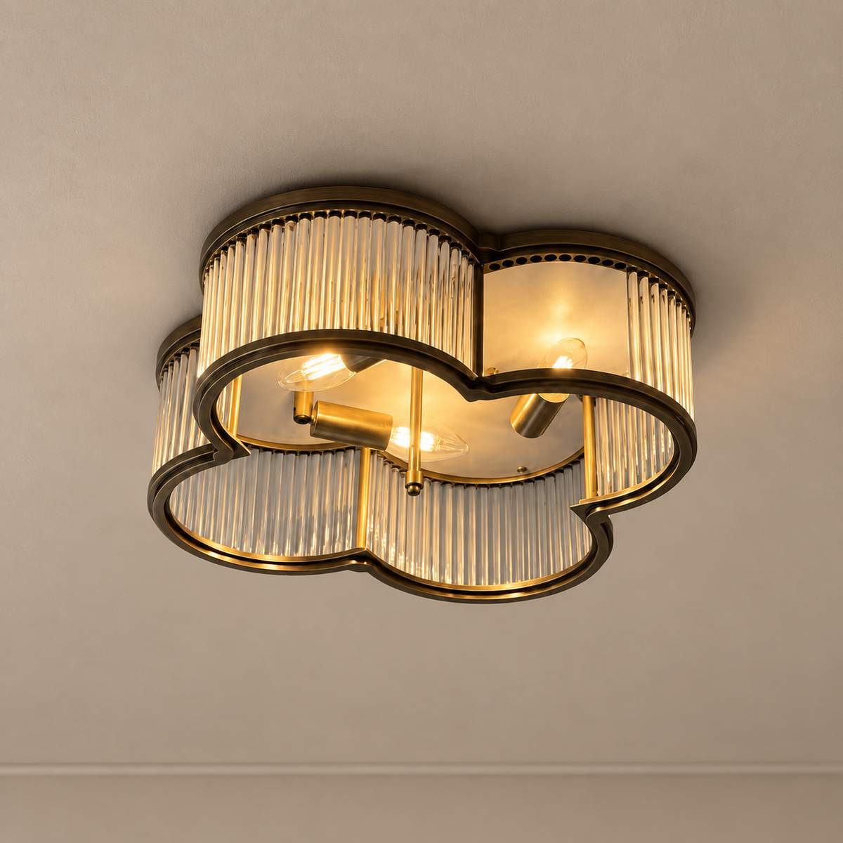 QUADRIFOGLIO FLUTED GLASS FLUSH MOUNT | ANTIQUE BRASS | CLQDF401NBCG