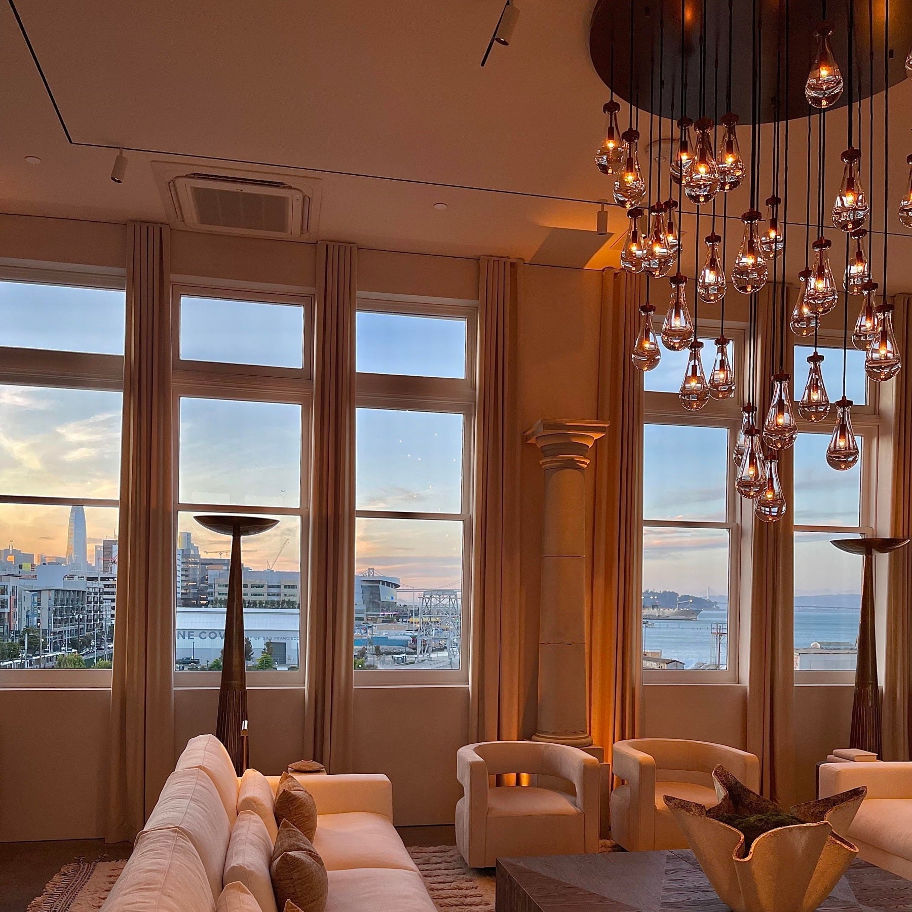 ROUND RAINDROP GLASS CHANDELIER | CLHKA51CL