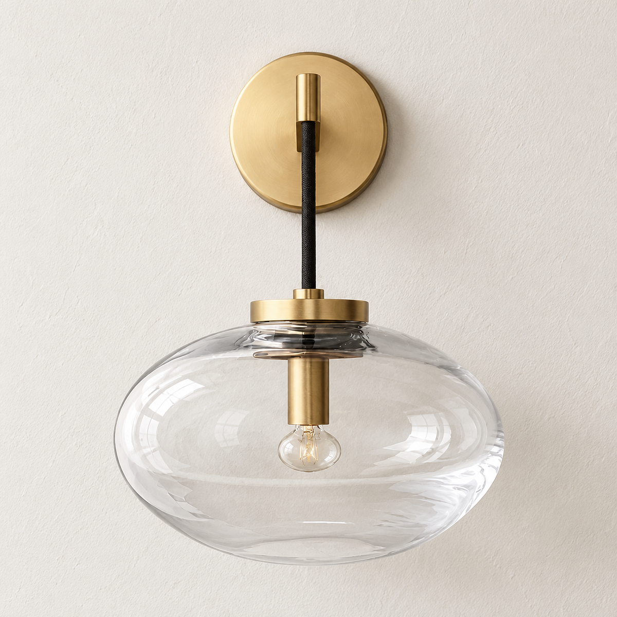 Aplique de pared de latón y vidrio