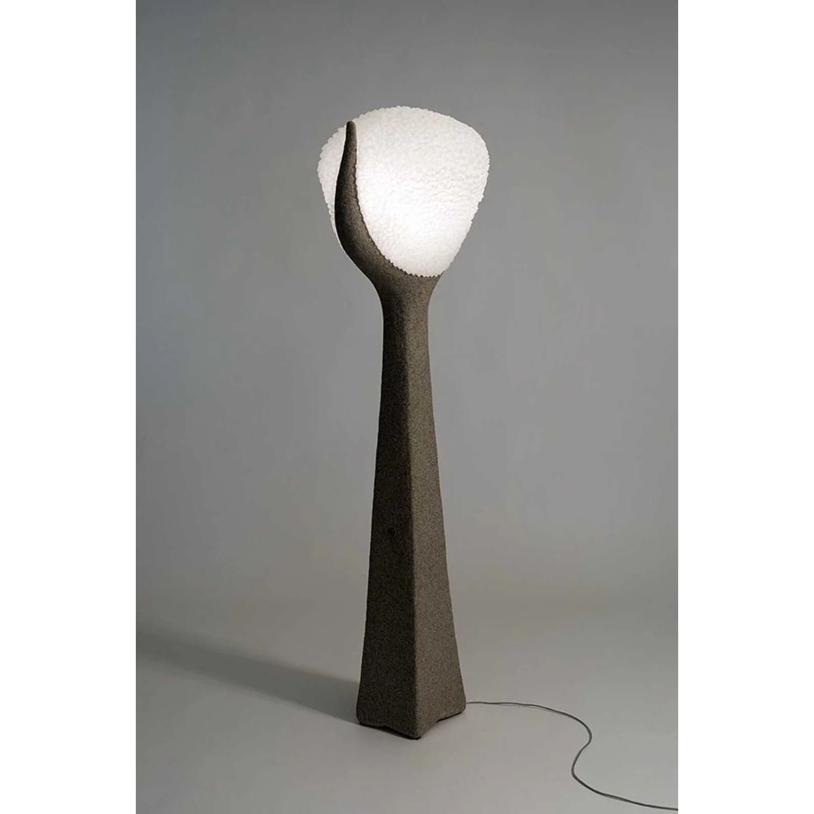 Sculptural Concrete Floor Lamp | Modern Artisanal Lighting Soma