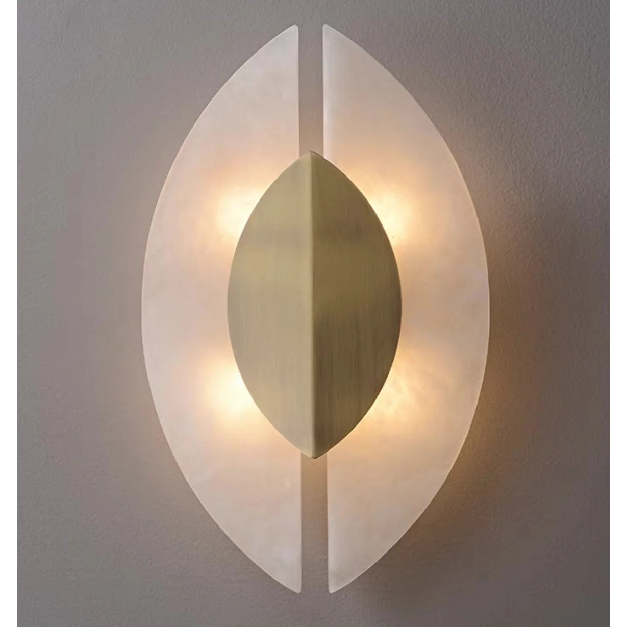Calacatta Marble Leaf Sconce | Brushed Brass Wall Light