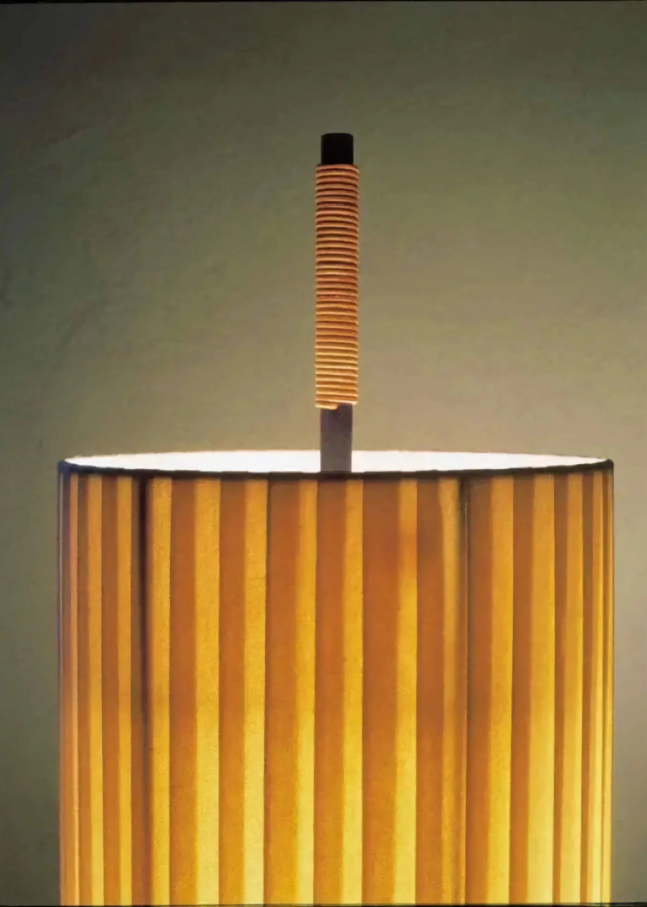 Living Room Pleated Linen Cylinder Floor Lamp in Bronze & Walnut – Scandinavian Statement Lighting Soft Ambient Glow