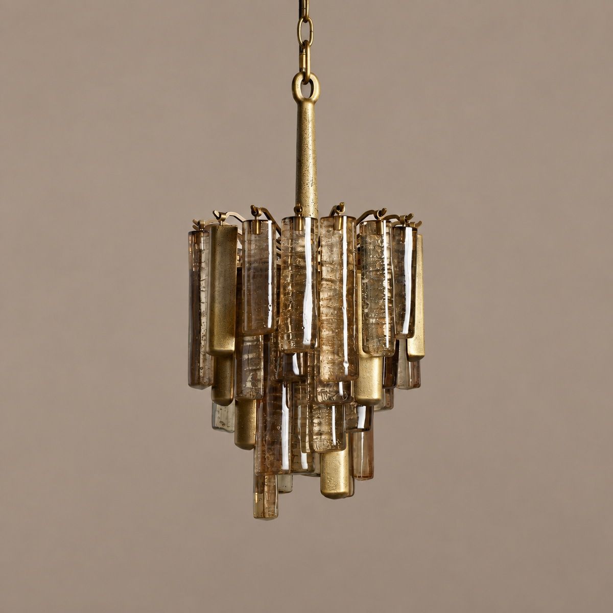 The Petite Atlas Pendant